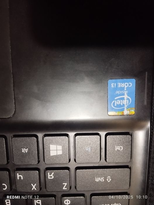 Notebook acer i3 + sumka, skaner