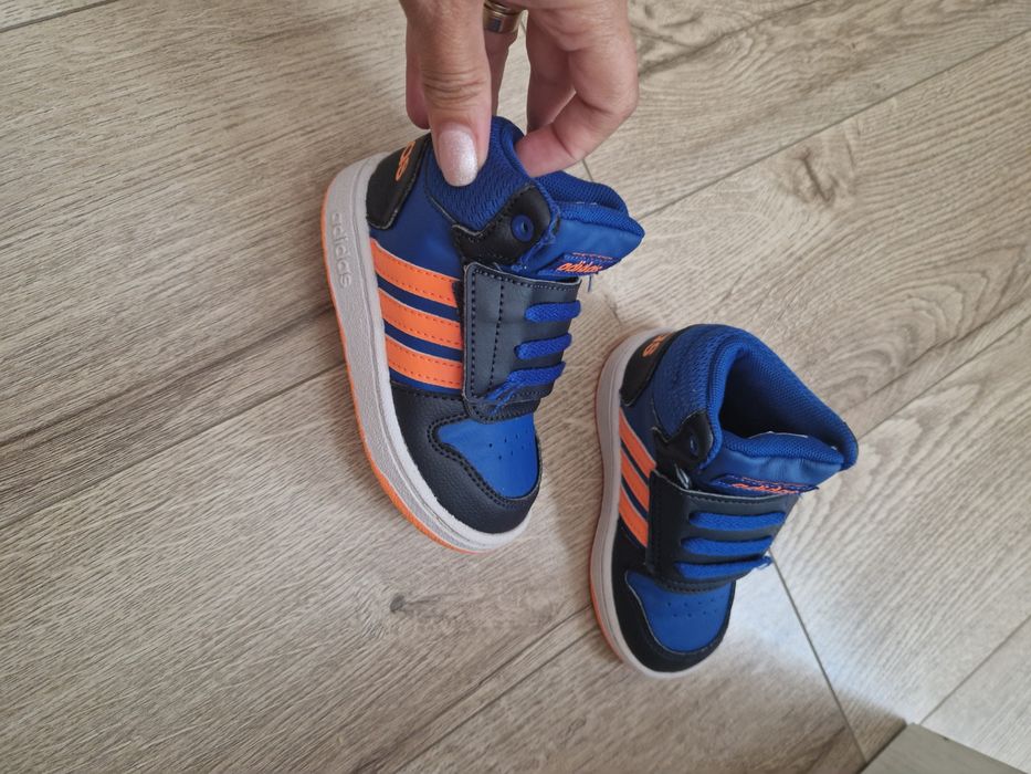 Adidas Papuci sport copii marimea 22