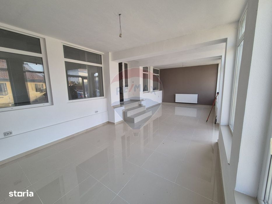 Spațiu comercial de 118mp de vânzare