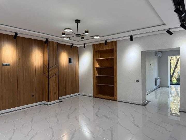 Аренда! На Лабзаке, Кафе Райхон Ц13,  100м2 +12м2подвал