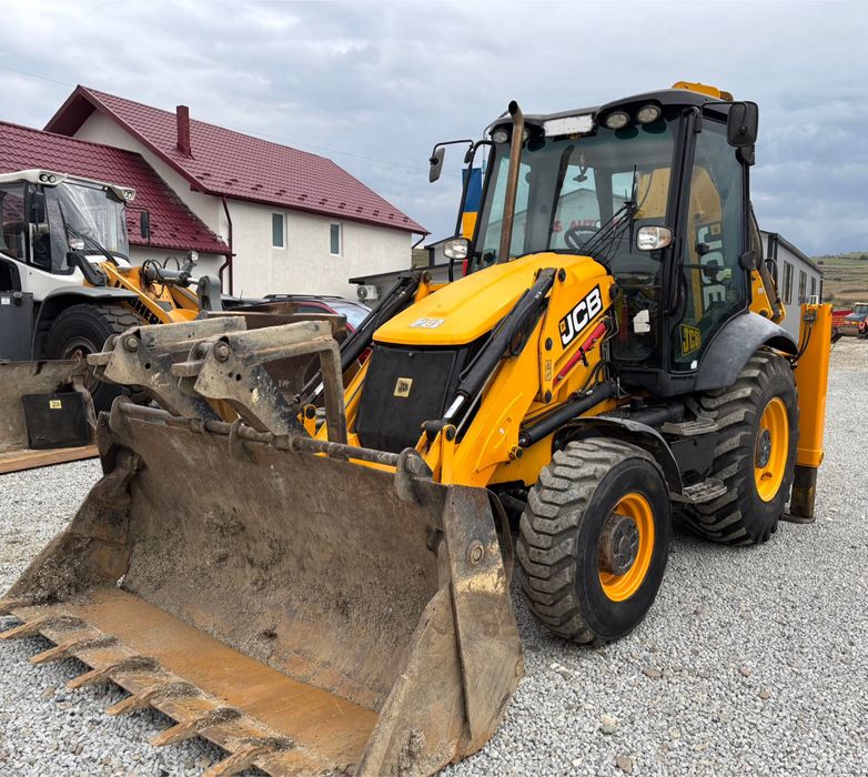 Buldoexcavator JCB 3CX 2012