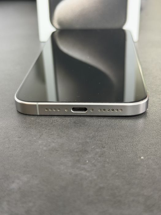 Vand Iphone 15 Pro Max