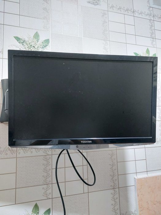 Продам телевизор TOSHIBA