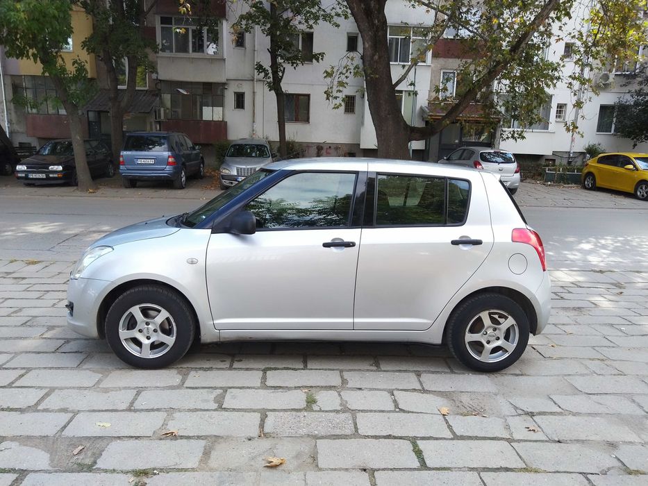 Продажба автомобил SUZUKI SWIFT
