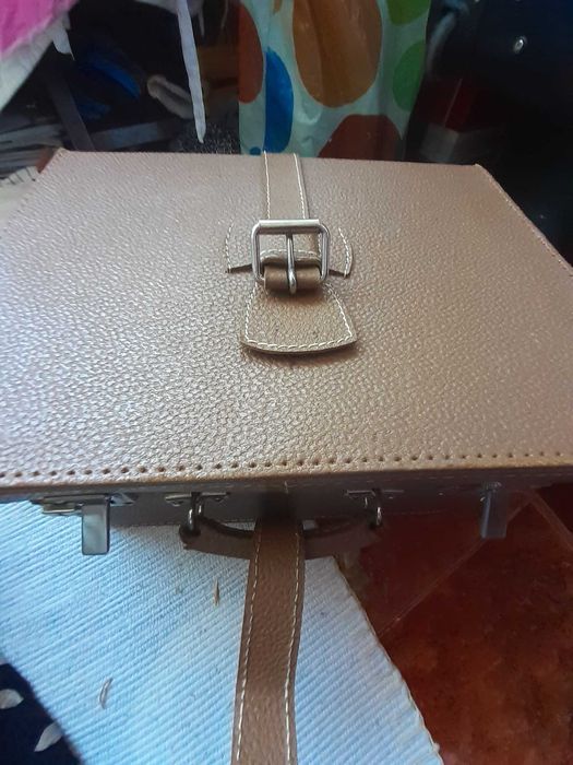 Mașină de cusut Lada