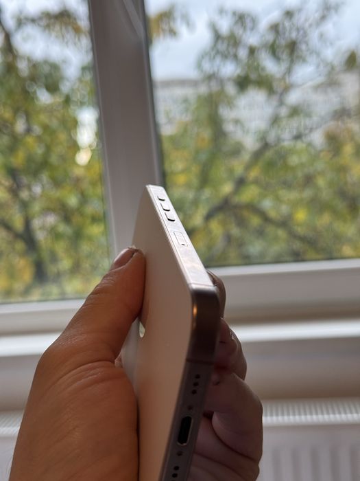 Iphone 16 PRO 128 - 100% - stare ireprosabila