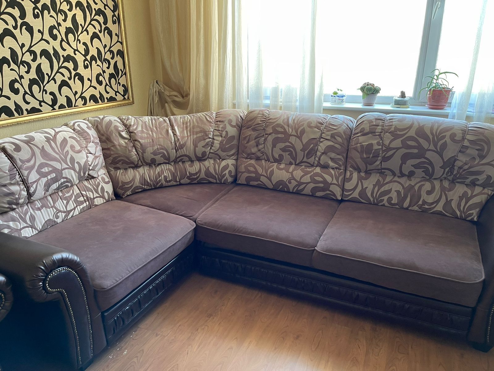 Продам срочно угловой диван