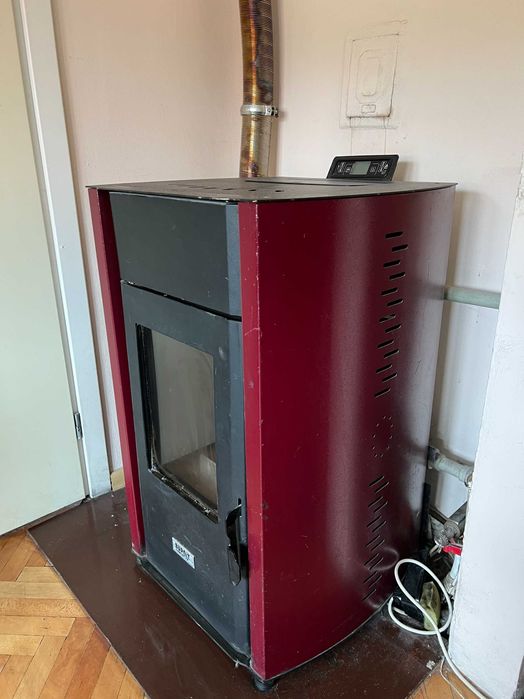 Пелетна камина Burnit Comfort PM15Kw, с водна риза