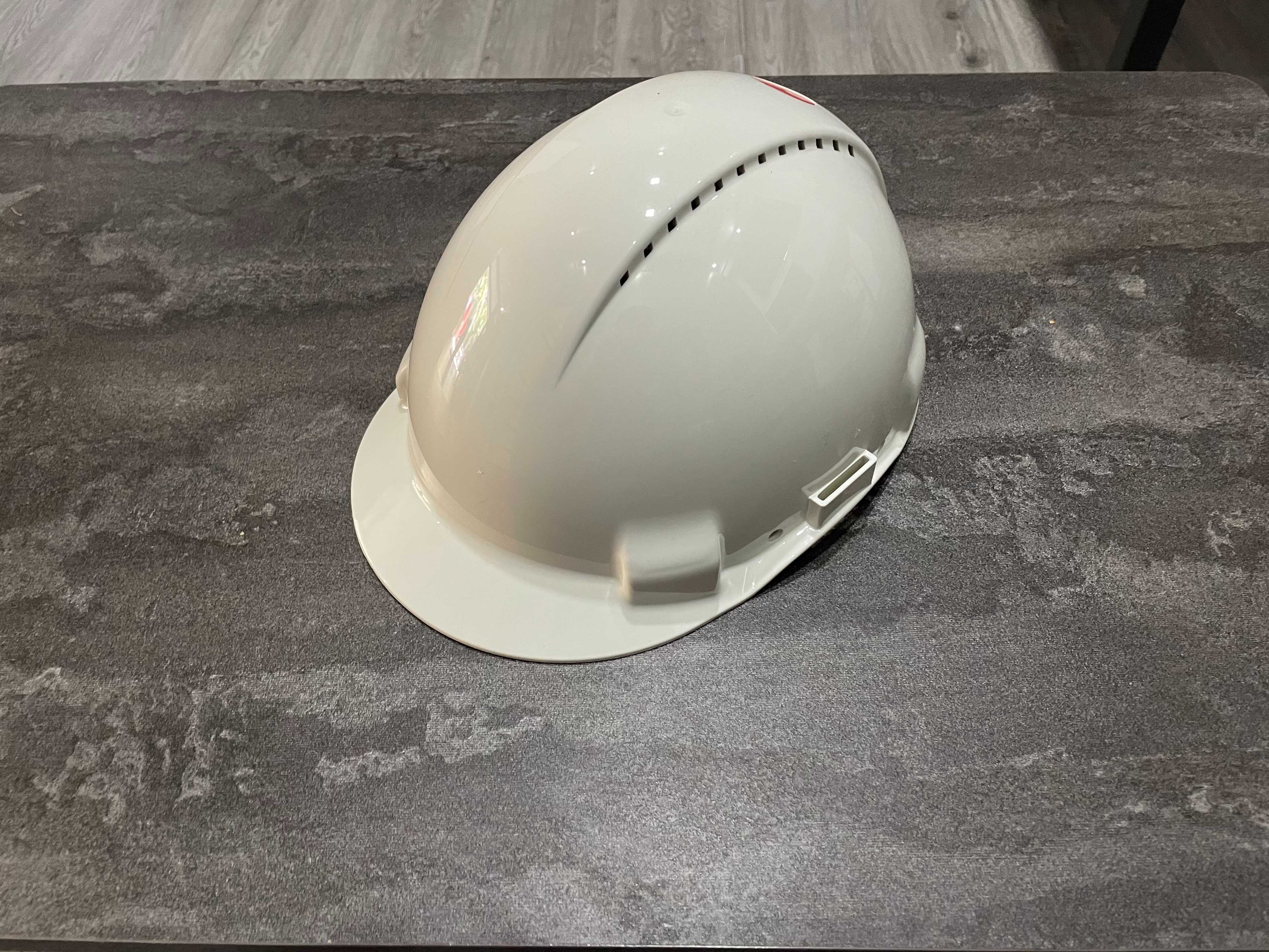 Зашитные каски 3М / Baret 3M