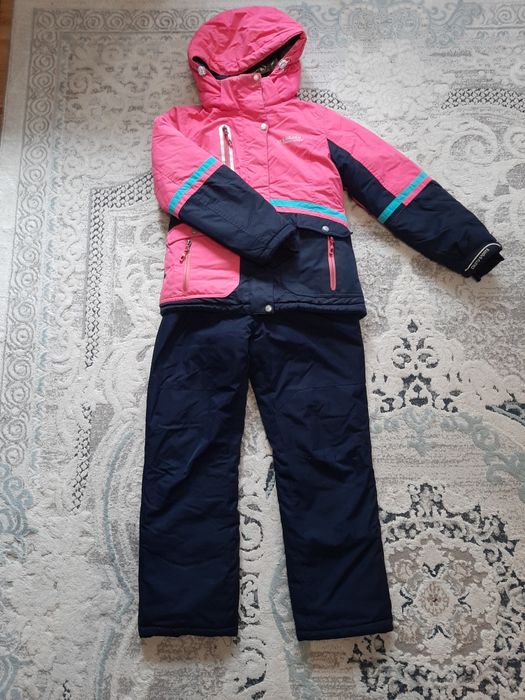Продам зимний лыжный костюм