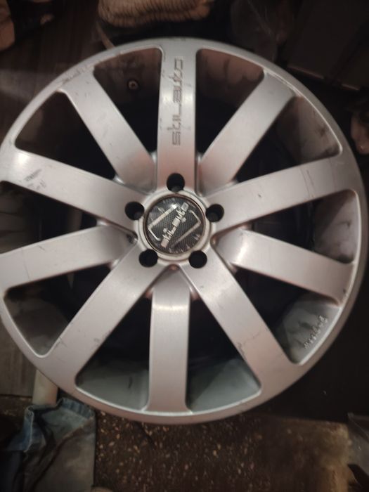 Genți de aluminiu de vânzare