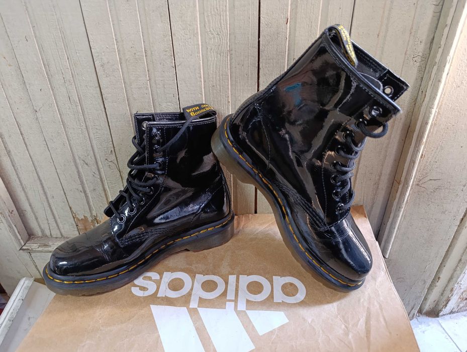 ''Dr. Martens 1460 W''оригинални боти 37 номер