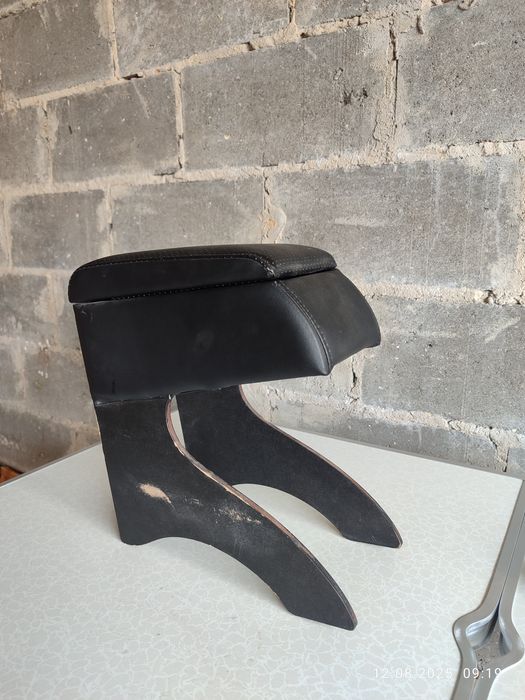 подлокотник лада Гранта