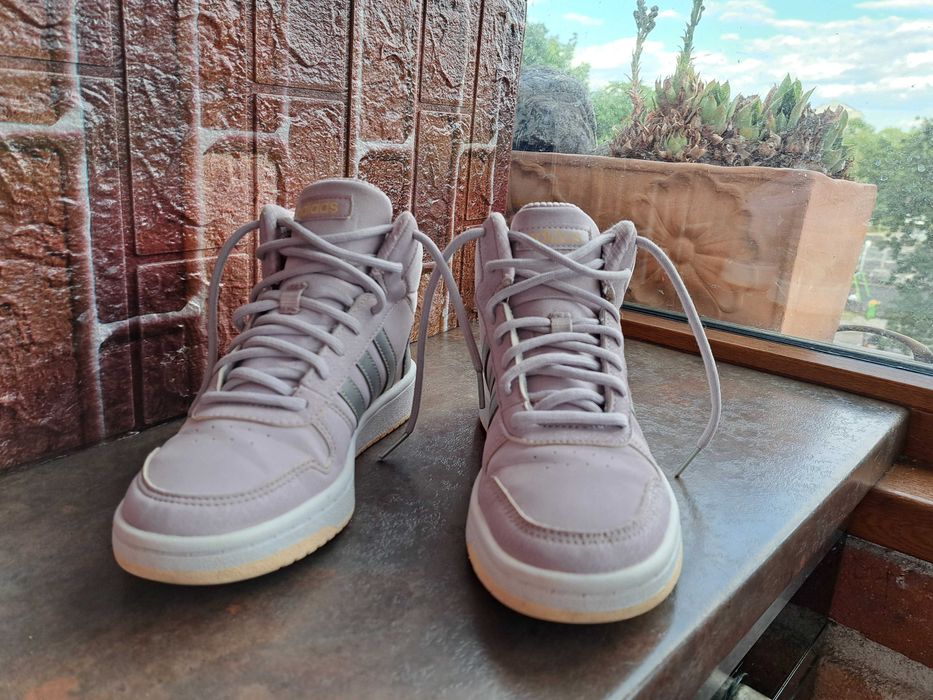 детски маратонки за момиче,кецове,спортни обувки,Adidas,номер35,адидас