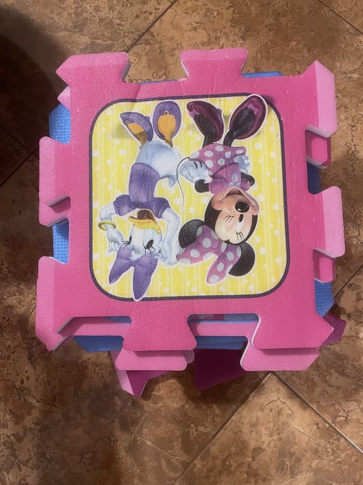 Jucarii - Aproape Noi