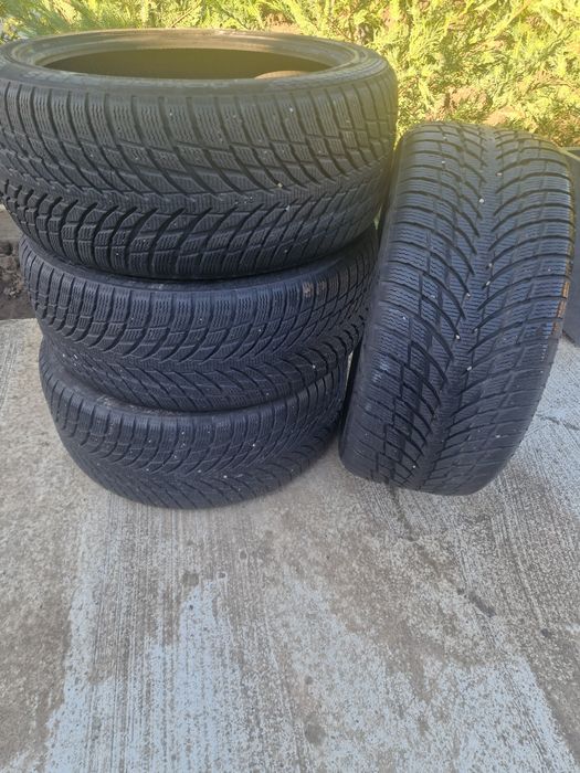 Anvelope iarna Nokian Snowproof R18 doua dimensiuni