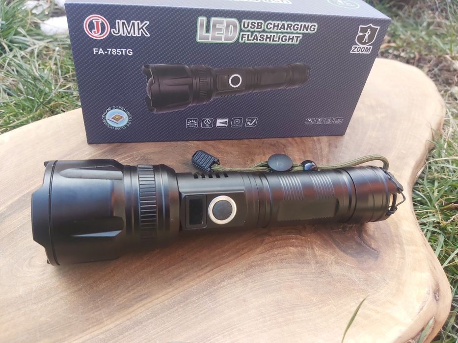 Мощен LED фенер JMK малък,USB зареждане с дисплей за заряда на батерия