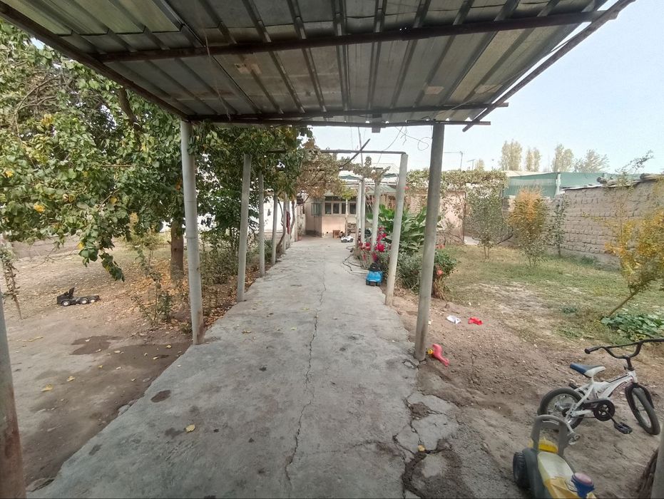 Продается участок с домом в поселке Иик-Ота