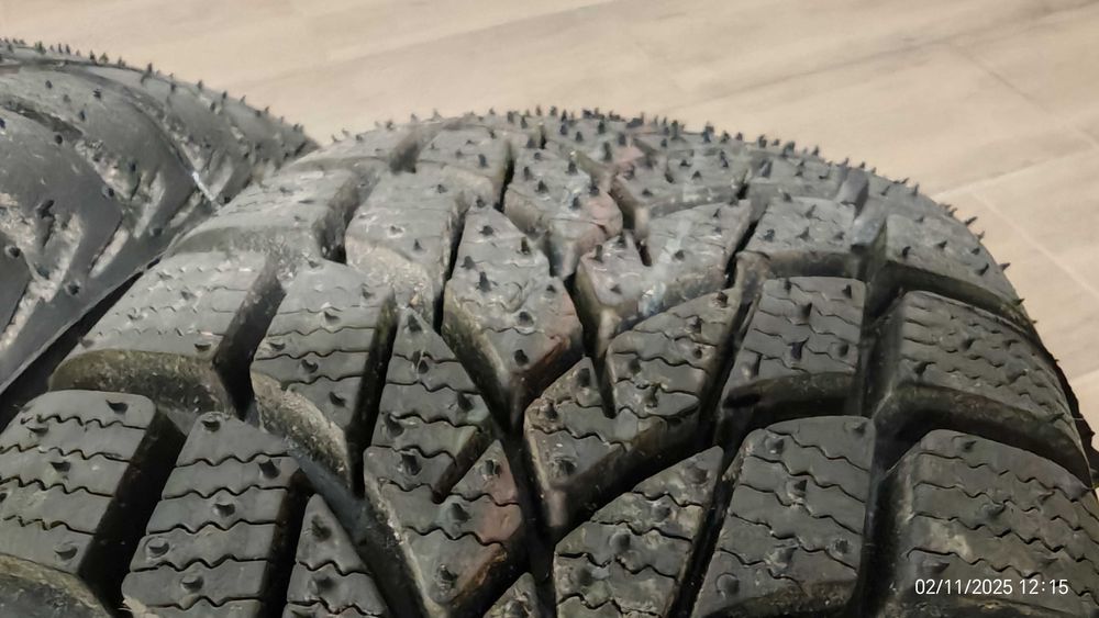 165/79R13 Комплект 2 чисто нови зимни гуми Seiberling