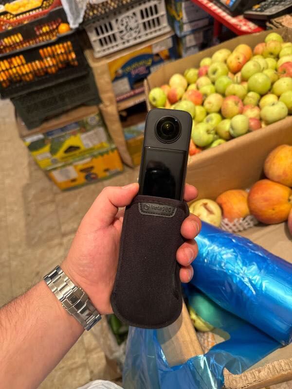 Продам экшн камеру  Insta 360 X3
