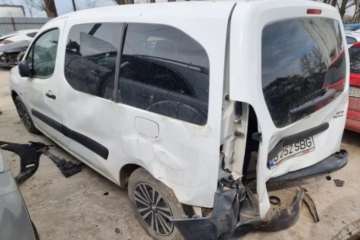 cutie de viteze manuala 5+1 trepte supapa egr racitor gaze clapeta de acceleratie kit pornire Peugeot Partner 2 motor 1.6hdi  9HN dezmembrez turbina injector