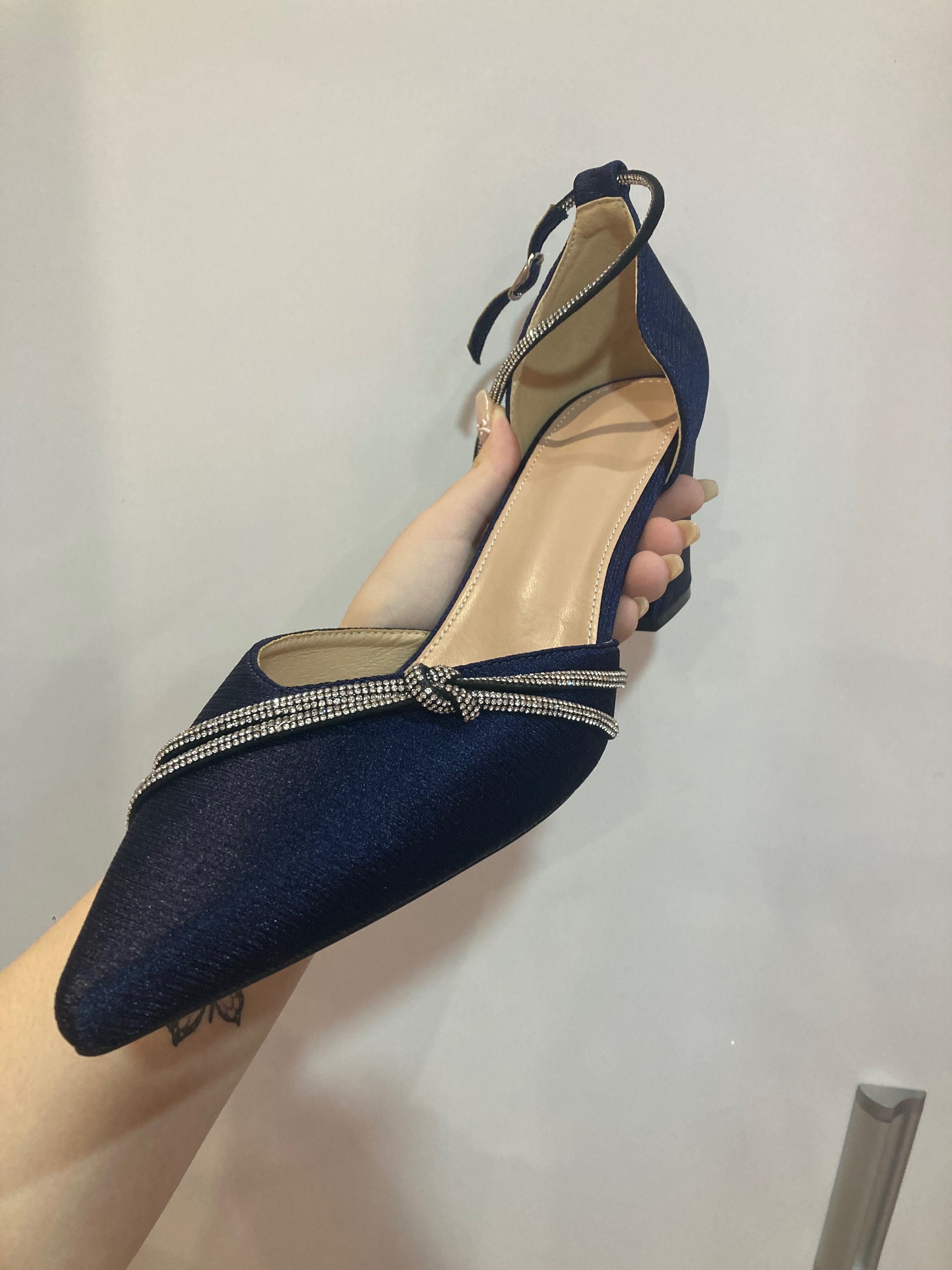 Обувки на ток в син цвят