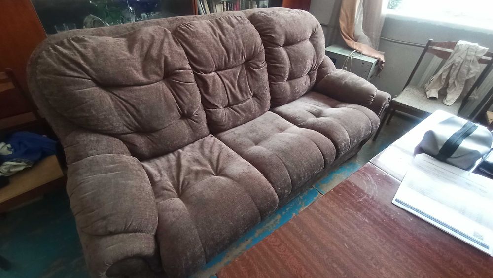 Продам мягкий диван