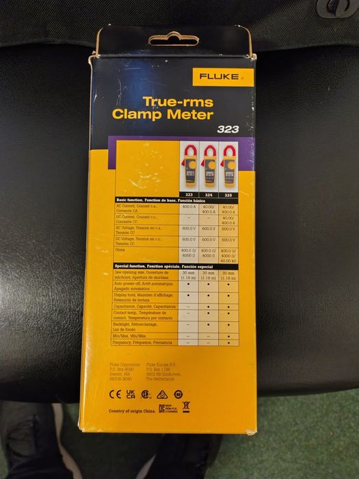 Cleste ampermetric Fluke 323 True-RMS