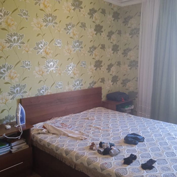 Срочно продам  3 комнатную квартиру г Шымкент мкр 9