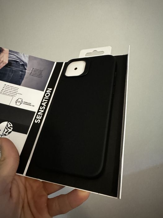 Черен Калъф Sensation за iPhone 15 Plus