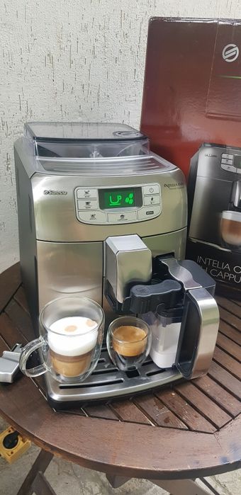 Каферобот Saeco Intelia EVO One Touch Cappuccino Inox. Обслужен изцяло