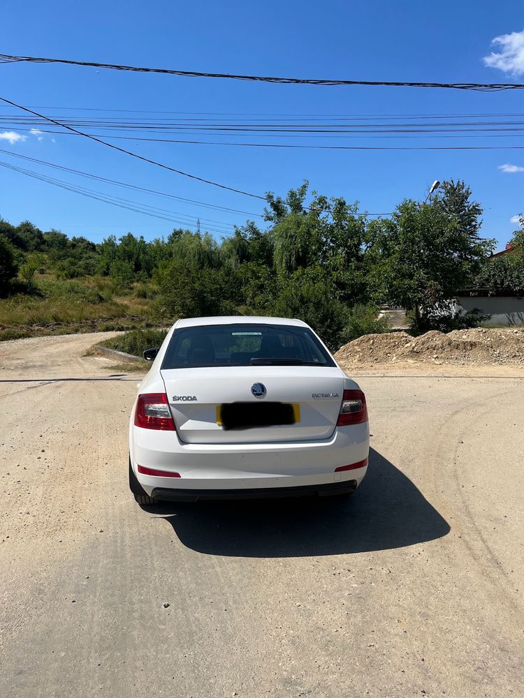 Dezmembrez / Dezmembrari Skoda Octavia 3