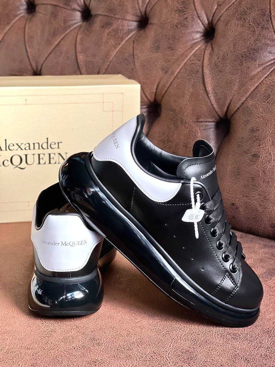 Alexander McQueen adidasi barbati