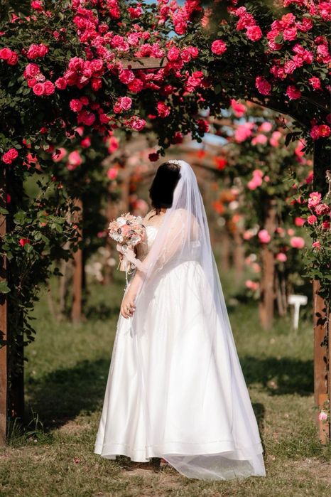 Rochie de mireasa (marime mare)