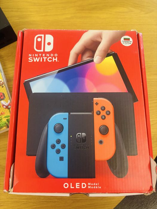 Nintendo Switch Oled+две игри