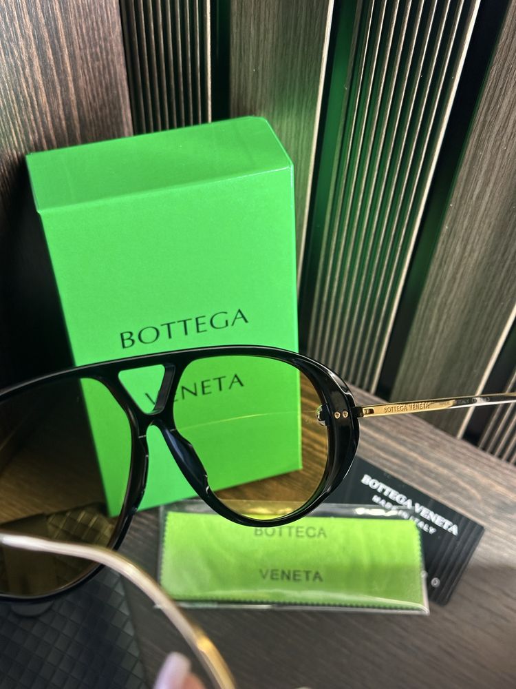 Слънчеви очила BOTTEGA VENETA
