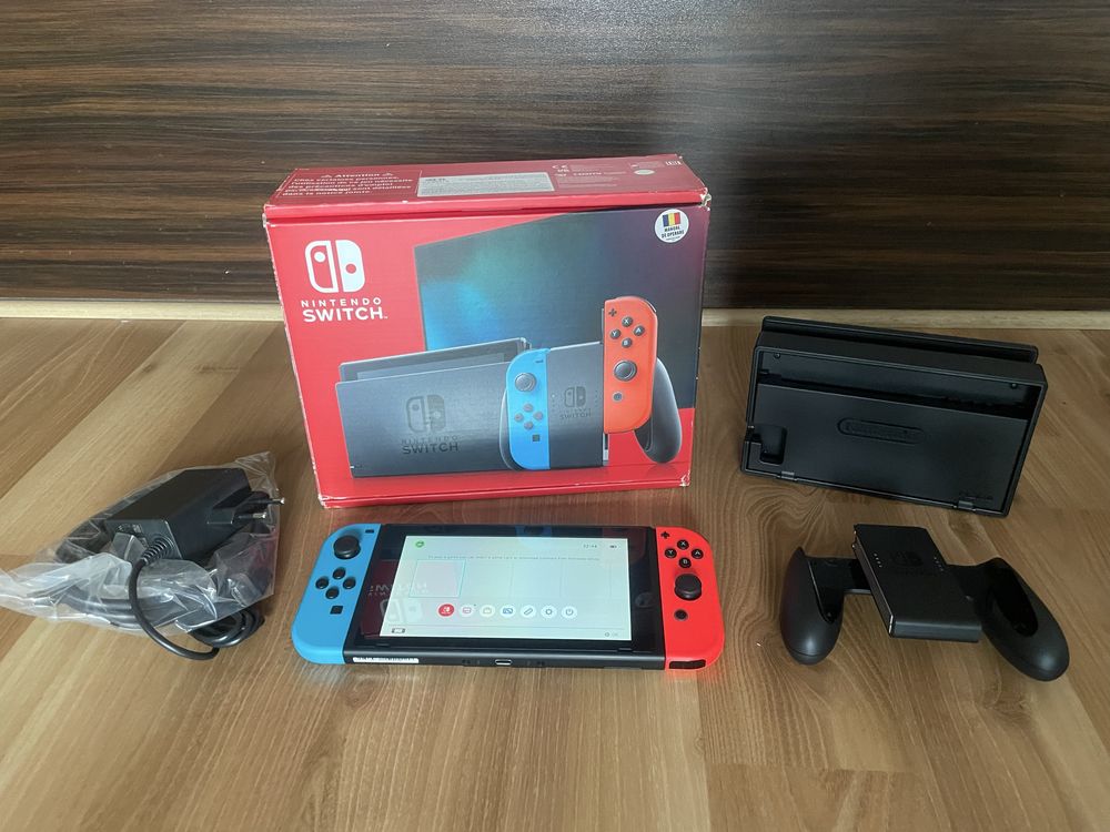 Перфектно Nintendo switch с игри