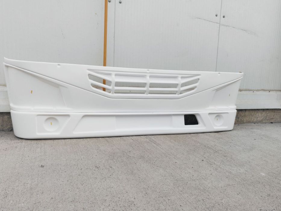 Isuzu bamfer yangi va eski turdagi avtobuslar uchun