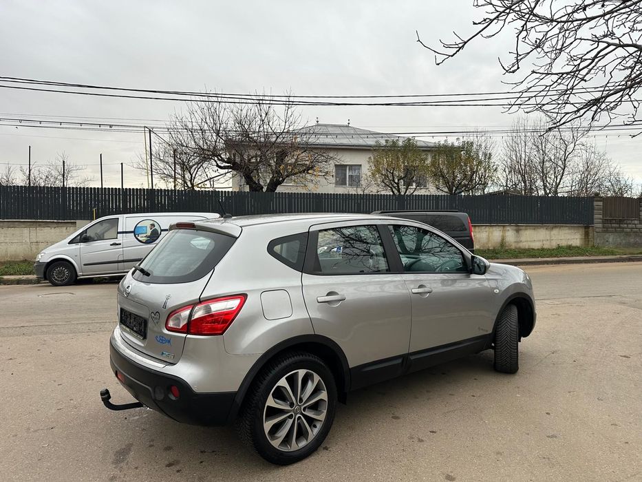 NISSAN Qashqai an 2013 pe Acte/ 1.6dci-131cp/Navi Mare/Climă/IMPECABIL