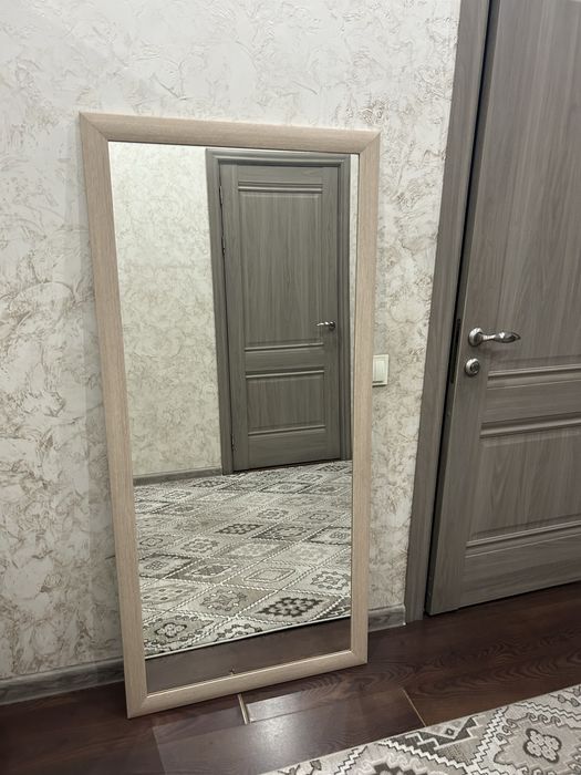 Продается зеркало