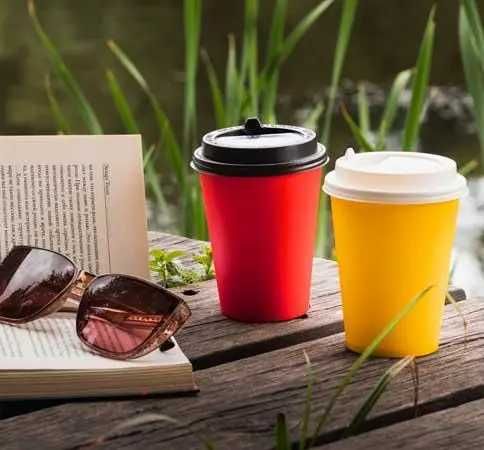 стаканчики, крышки , держатели, пластиковая одноразовая посуда