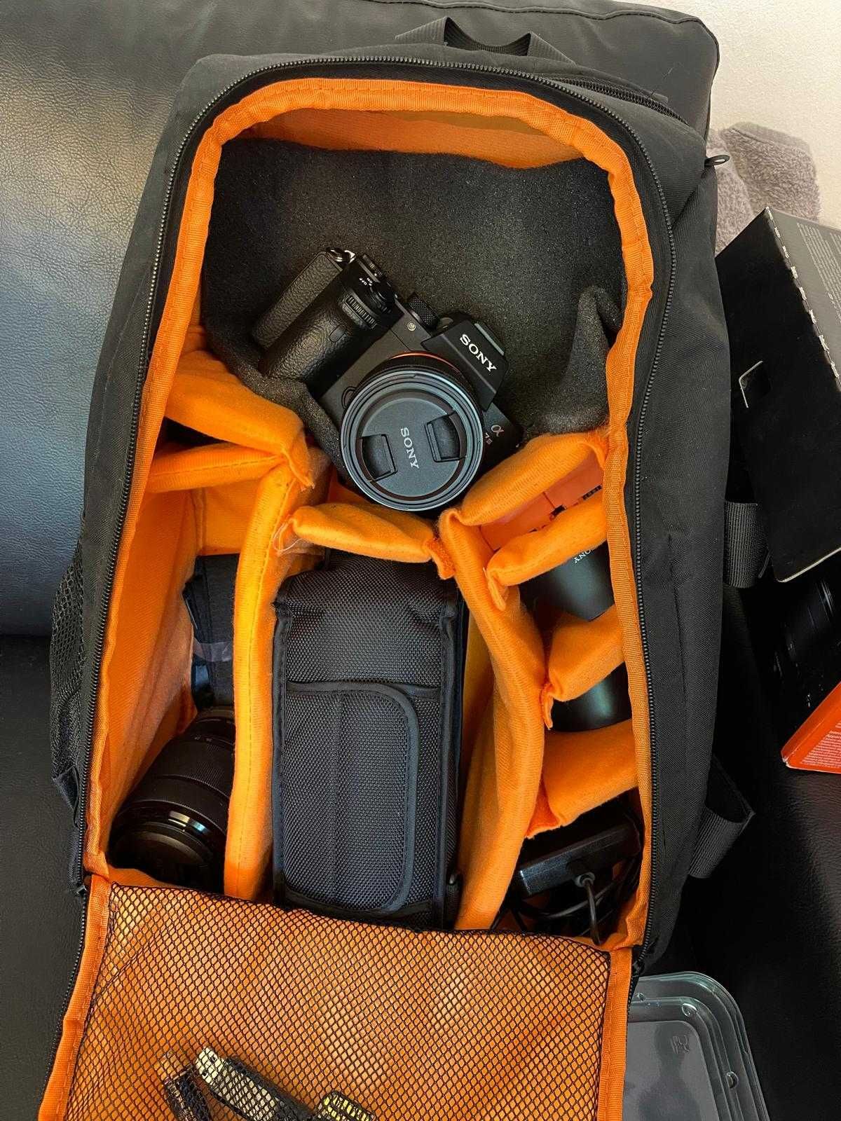 Aparat Mirorless Sony A7III cu accesorii