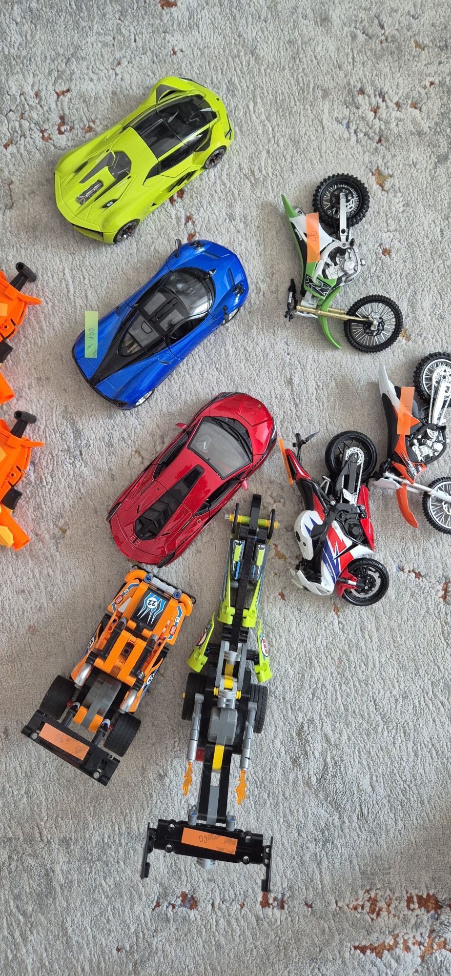 Pistol Nerf, machete Lanborghini, Lego Technic, Moto Kawa,KTM, Honda