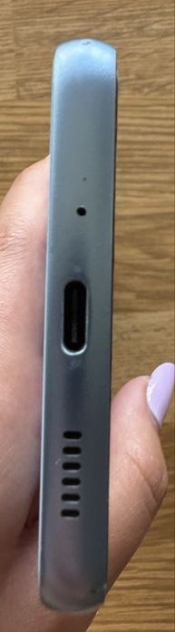 Vând Samsung A33 5G în stare foarte bună