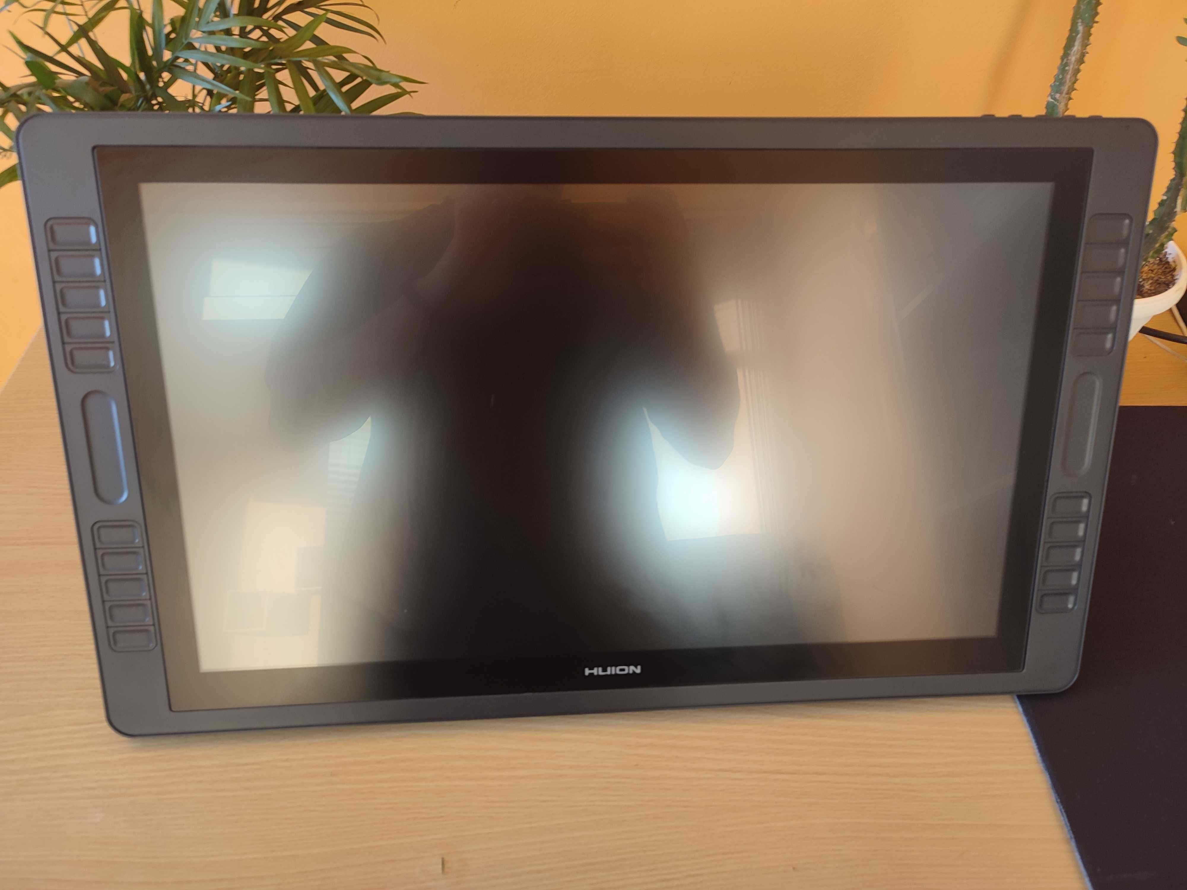 Графичен дисплей таблет HUION GT-221 Pro