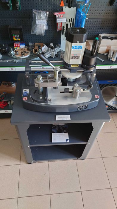 POLAR – I Masina de frezat montanti portabila