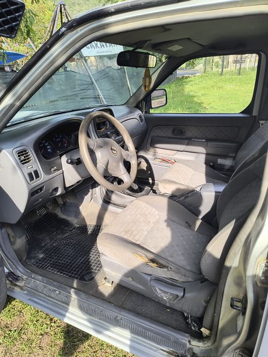 Nissan navara d22