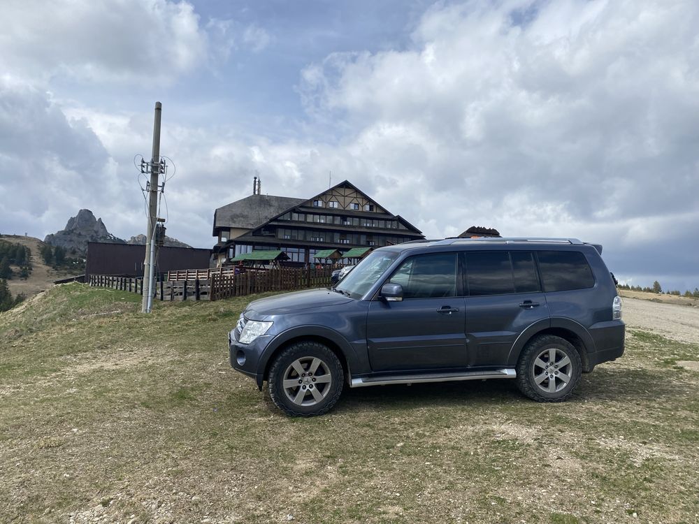 Mitsubishi pajero