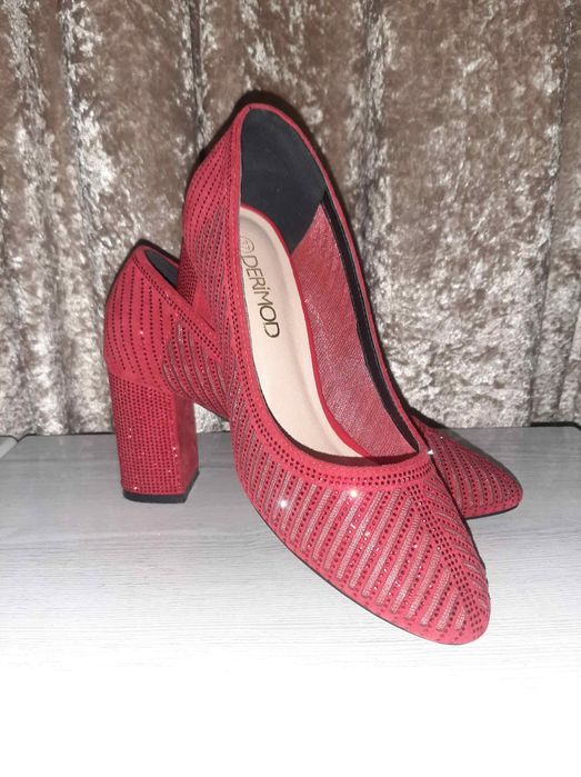 Derimod фирмаси хамма билади