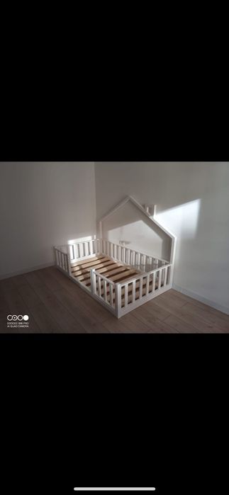 Pat casuta Montessori